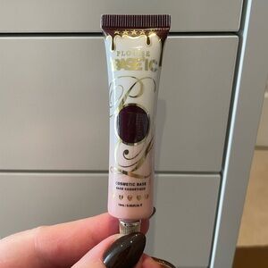 Plouise Eyeshadow Base